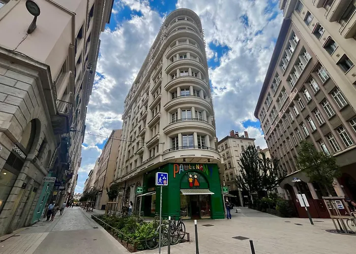Hyper Centre 4 Rue Emile Zola Bellecour Jacobins Celestins Wifi Ascenseur ליון